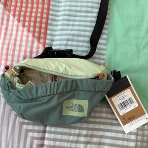 The North Face Mint Green and Cream Mountain Lumbar Pack